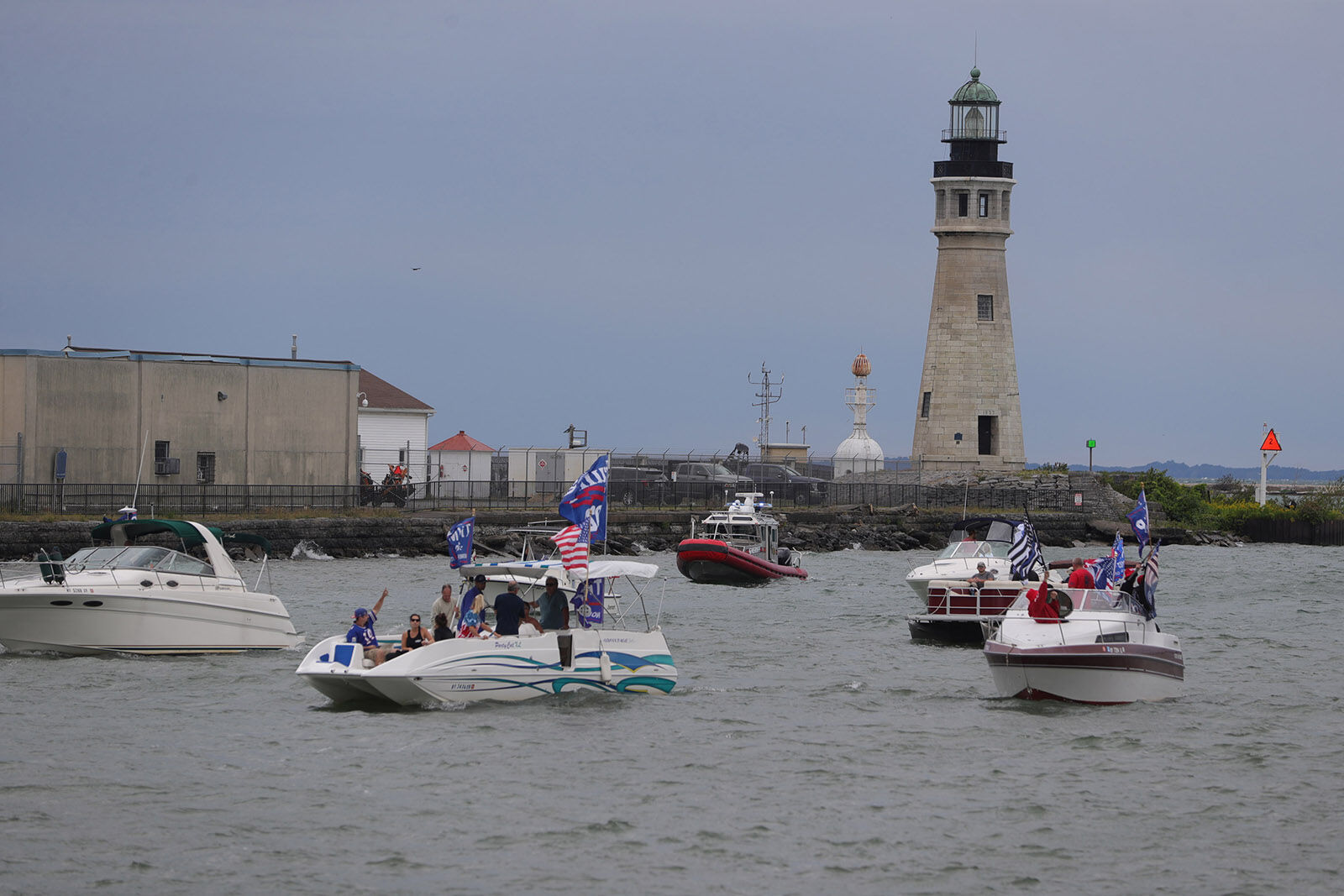 Bikers and boaters parade for President Trump